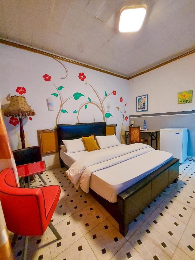 Hotel Relax Kinshasa Exterior photo